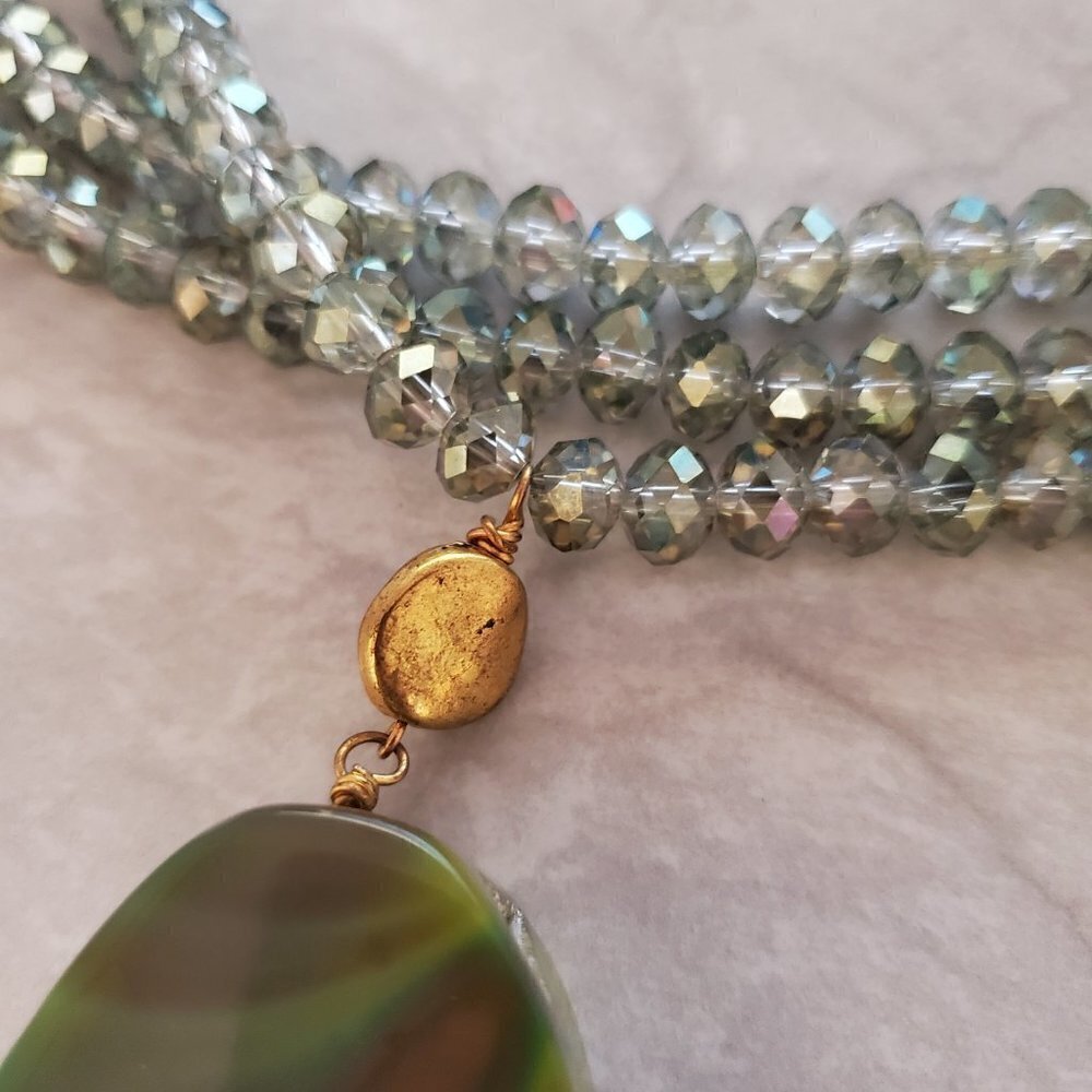 ✨ NEW Ali and Bird Beads Beaded Multi Strand Stone Toggle Pendant Necklace ✨ - Picture 7 of 13